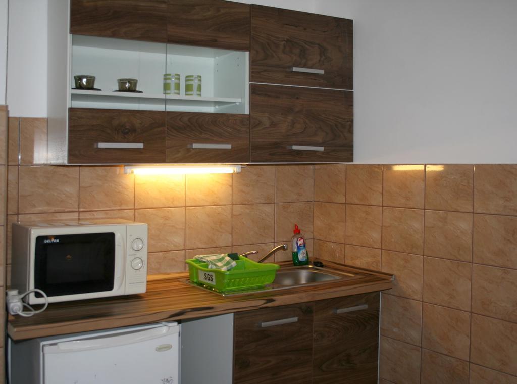 Апартаменти Apartment4you